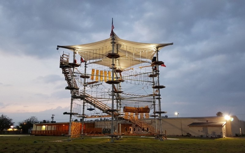 Sonnensegel von Planex verbaut im Kristallturm