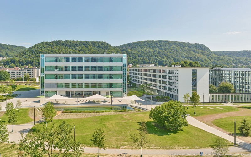 Sonnensegel-von-Planex-am-Roche-Campus—Bild-3